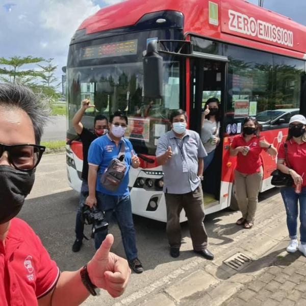 Filming on the bus service to PPVs by RTM and aired on TV1 Berita Wilayah