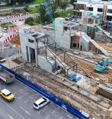 SM07 Stutong Station - Installed portal steel framing for LHS & RHS. Ongoing internal & external wall plastering works